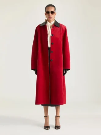abrigo tipo car coat de ante con cuello de piel 1 330x440 - Sandalias de tac&oacute;n con dise&ntilde;o de jaula en piel charol