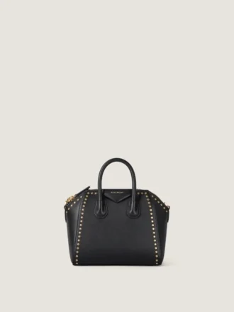 Antigona Bag en piel Box con detalles de tachuelas