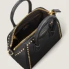 Antigona Bag en piel Box con detalles de tachuelas Antigona Bag en piel Box con detalles de tachuelas