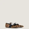Bailarinas de corte cuadrado en piel de potro con estampado de leopardo Bailarinas de corte cuadrado en piel de potro con estampado de leopardo