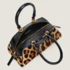 Bolso Mini Antigona Bag de forma horizontal en piel de potro con efecto leopardo Bolso Mini Antigona Bag de forma horizontal en piel de potro con efecto leopardo