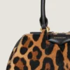 Bolso Mini Antigona Bag de forma horizontal en piel de potro con efecto leopardo Bolso Mini Antigona Bag de forma horizontal en piel de potro con efecto leopardo