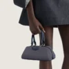 Bolso Mini Antigona de estilo este-oeste en denim Bolso Mini Antigona de estilo este-oeste en denim