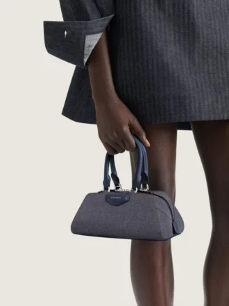 Bolso Mini Antigona de estilo este-oeste en denim