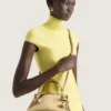 Bolso Mini Pinch en piel con efecto espejo Bolso Mini Pinch en piel con efecto espejo