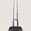 Bolso pequeño Antigona de estilo East-West en piel de becerro