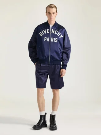Bomber con costuras de alta costura en satén bordado con «Givenchy Paris»