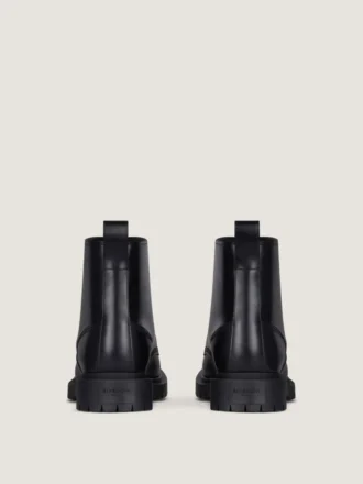 Botas con cordones de piel