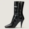Botines de piel con cinta de Givenchy y corte cuadrado Botines de piel con cinta de Givenchy y corte cuadrado
