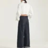 Camisa asimétrica en piel napa