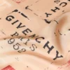 Chal de seda con estampado Givenchy Chal de seda con estampado Givenchy