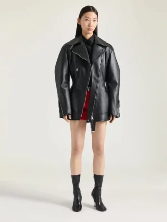 Chaqueta motera ajustada de piel Chaqueta motera ajustada de piel