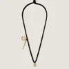 Collar Lucky Charms de seda y metal