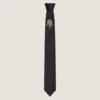 Corbata de seda con bordado de perlas y cristales Corbata de seda con bordado de perlas y cristales