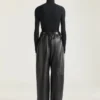 Cuerpo en punto elástico fino con el sello de Givenchy