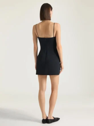 Minivestido con corte asimétrico en crepé cady