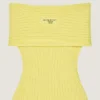 Minivestido con hombros descubiertos de lana