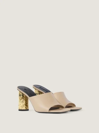 Mules con tacón y cinta de cuero