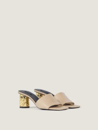 Mules con tacón y cinta de cuero