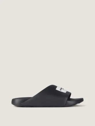 Mules con tiras de la línea Label en caucho Mules con tiras de la línea Label en caucho