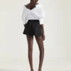 Pantalones cortos plisados de lana