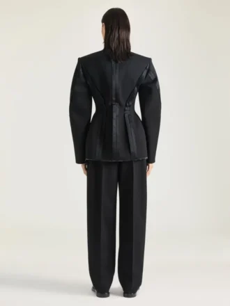 Pantalones tipo capullo de lana con detalle del revés