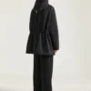 Parka con costuras de alta costura