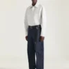 Sobrecamiseta de cuero con costuras de alta costura