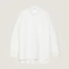 Sobrecamiseta de cuero con costuras de alta costura
