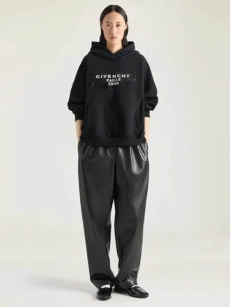 Sudadera con capucha de felpa con estampado de cinta Givenchy Sudadera con capucha de felpa con estampado de cinta Givenchy