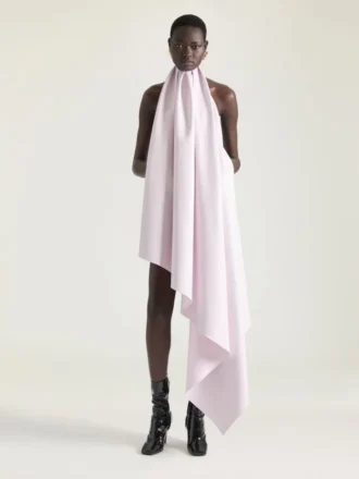 vestido asimtrico con cuello halter de piel 1 330x440 - Vestido asim&eacute;trico con cuello halter de piel
