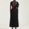 Vestido asimétrico de encaje con lentejuelas Vestido asimétrico de encaje con lentejuelas