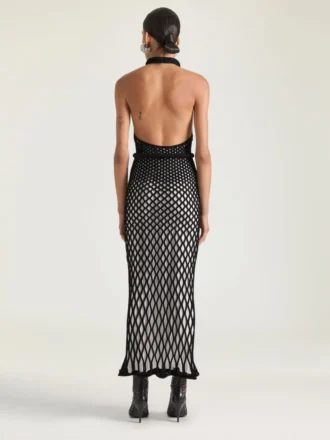 Vestido con cuello halter de malla