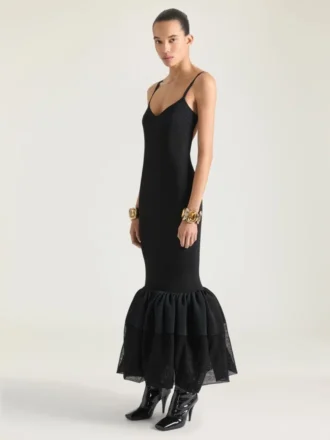 Vestido con espalda abierta y volantes en punto elástico fino