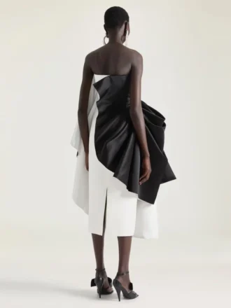 Vestido de noche con corpiño drapeado en satén con detalle de lazo Vestido de noche con corpiño drapeado en satén con detalle de lazo