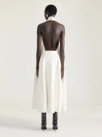 Vestido de noche con cuello halter de piel Vestido de noche con cuello halter de piel