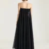 Vestido de noche con espalda tipo bustier y capa de encaje Vestido de noche con espalda tipo bustier y capa de encaje