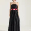 Vestido de noche tipo bustier en organza Vestido de noche tipo bustier en organza