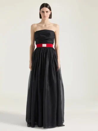Vestido de noche tipo bustier en organza