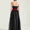 Vestido de noche tipo bustier en organza Vestido de noche tipo bustier en organza