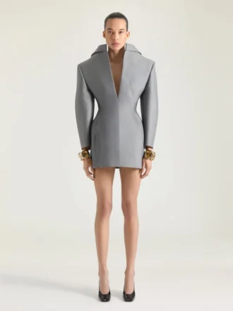 Vestido entallado con efecto «del revés» en lana