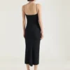 Vestido midi con cortes en crepé cady Vestido midi con cortes en crepé cady
