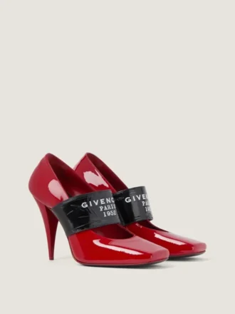 Zapatos de salón con cinta de Givenchy y corte cuadrado en charol