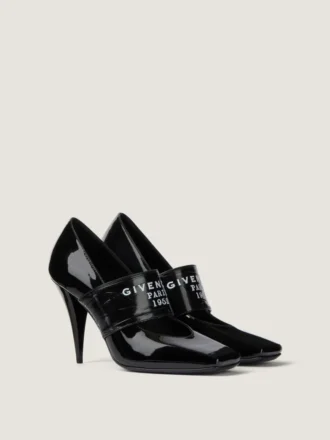 Zapatos de salón con cinta de Givenchy y corte cuadrado en charol