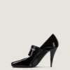 Zapatos de salón con cinta de Givenchy y corte cuadrado en charol Zapatos de salón con cinta de Givenchy y corte cuadrado en charol
