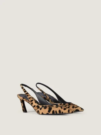 Zapatos de tacón con talón abierto y tachuelas en piel con efecto potro y estampado de leopardo